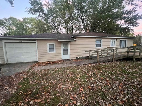 2148 Disch St, Flushing, MI 48433