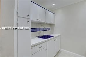 5th image of 2020 NE 51st Ct APT 203