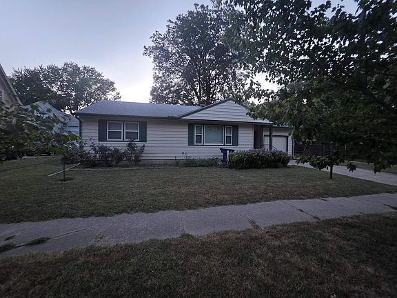 2nd image of 705 N Elm St