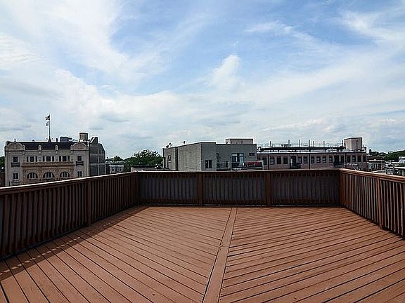 5th image of 3746 N Clifton Ave #3