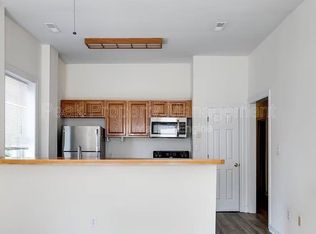300 W Clay St #36057-F, Richmond, VA 23220