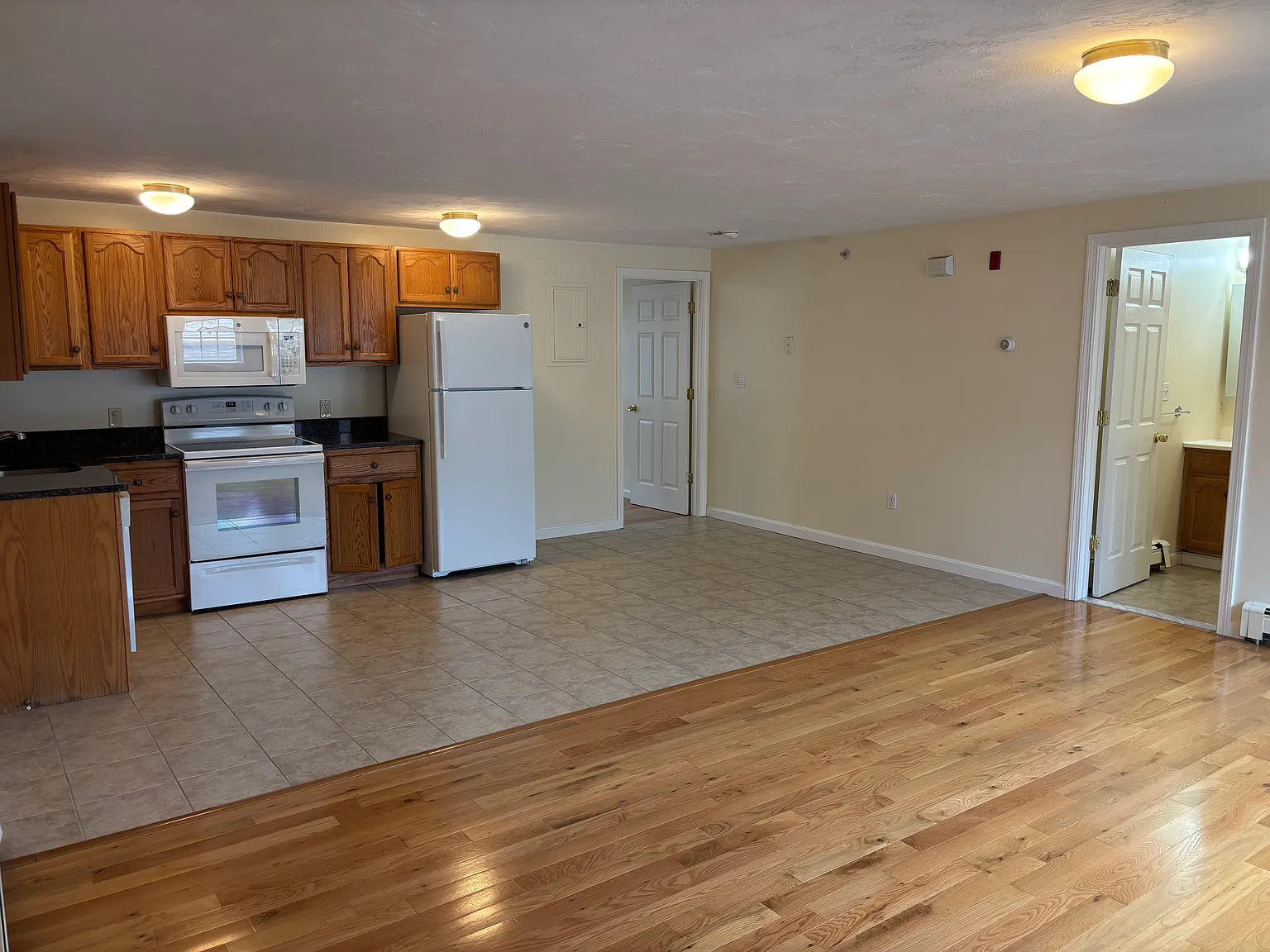 1 bed, 650 sqft, $1,950 — Photo 3