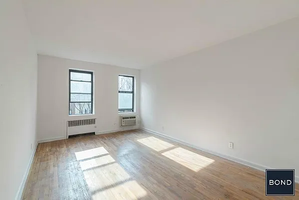 Rented by Bond New York | media 15