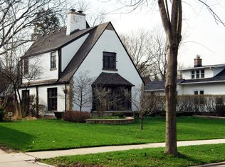 117 Ingleside Ave, Aurora, IL 60506