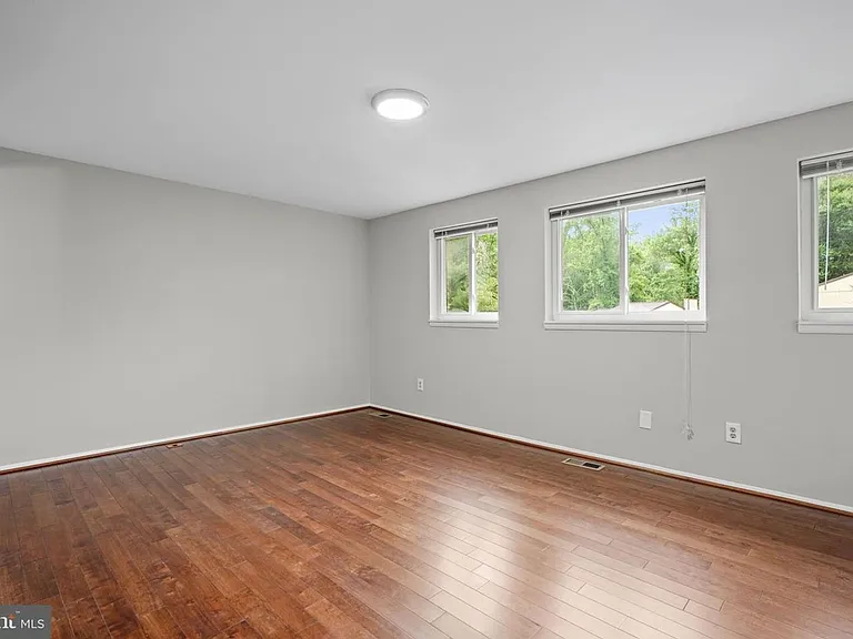 5863 Jacksons Oak Ct — Photo 15