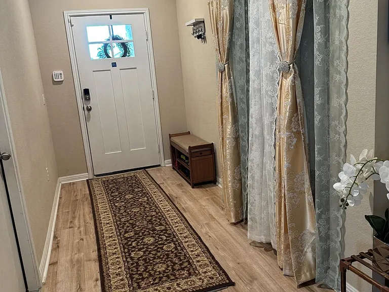 113 Queen Anne Dr — Photo 6