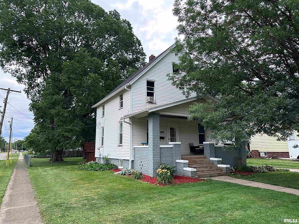 1st image of 901 Locust St