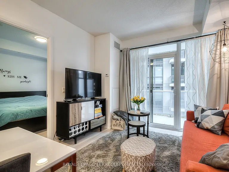 56 Annie Craig Dr #606 — Photo 4
