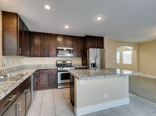 273 Broken Par Dr, Las Vegas, NV 89148
