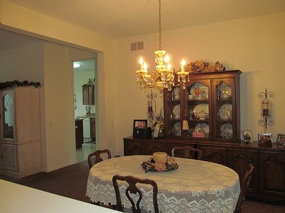 5th image of 12976 Oak Grove Dr