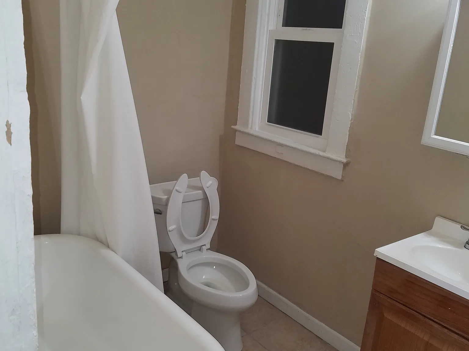 1 bed, 700 sqft, $750 — Photo 3