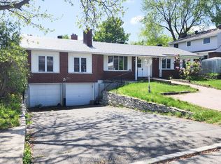 14 Roberta Cres, Ottawa, ON K2J1G6