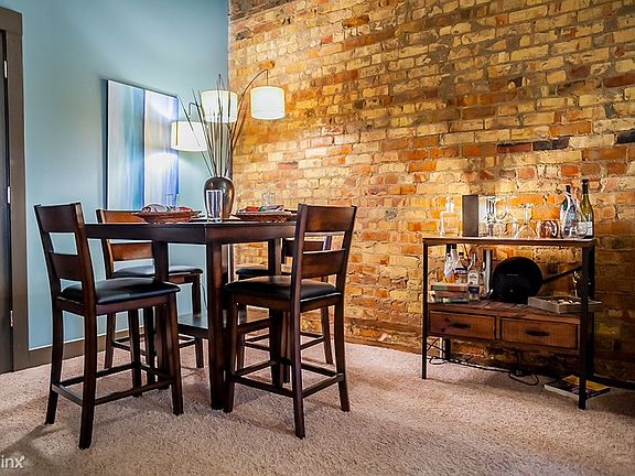 Snug Loft 2-C06-sm