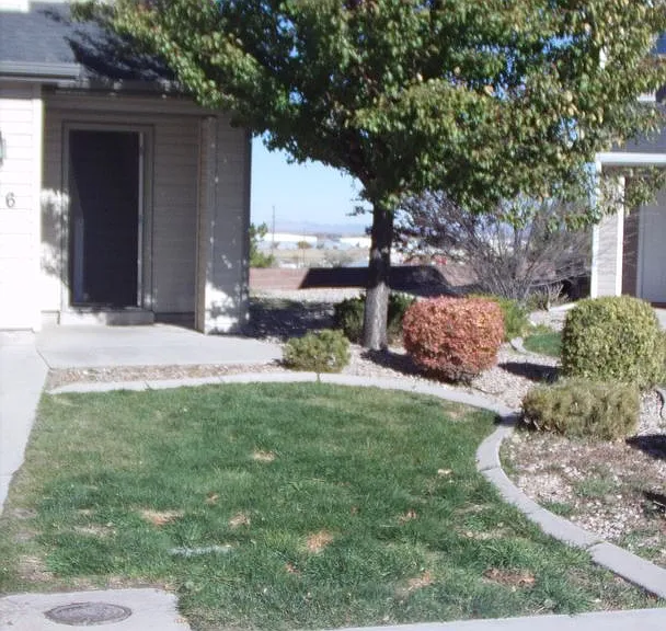 296 N Torrey Pines Cir — Photo 4