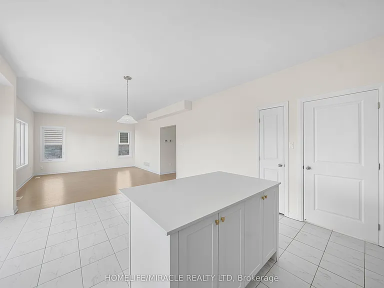 111 Windermere Blvd — Photo 9