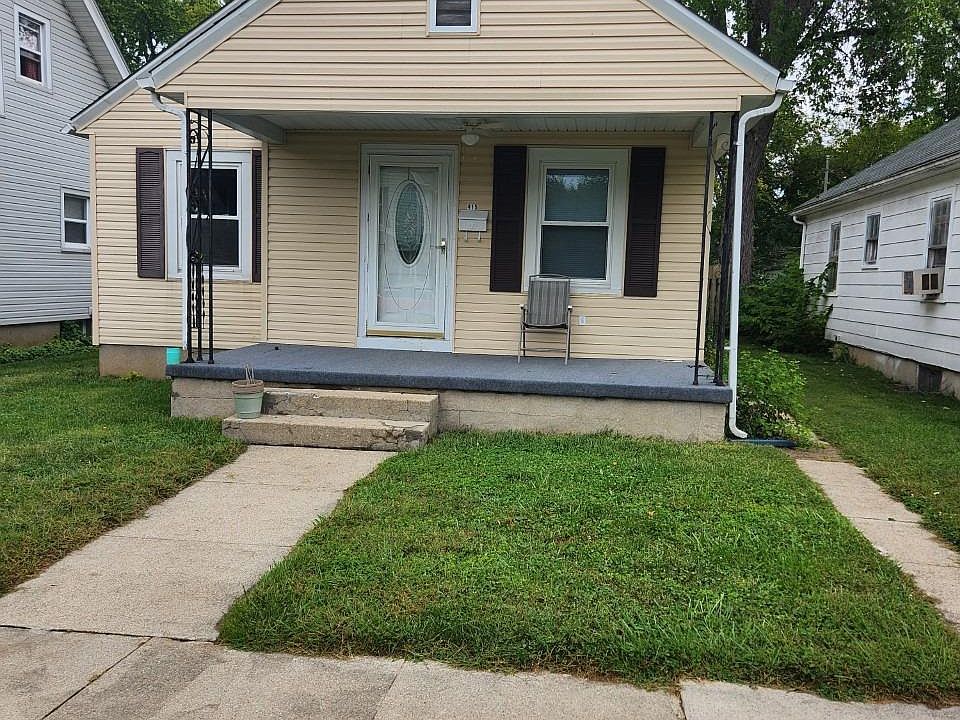 1st image of 415 Lake Ave