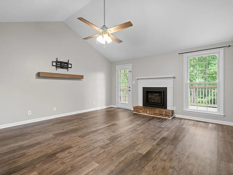 3066 Woody Ln — Photo 8