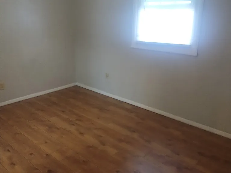 1900 N Dixie Ave #4 — Photo 6