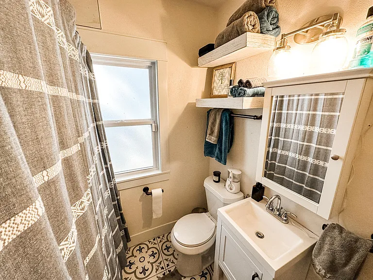 4404 Virginia Ave — Photo 12