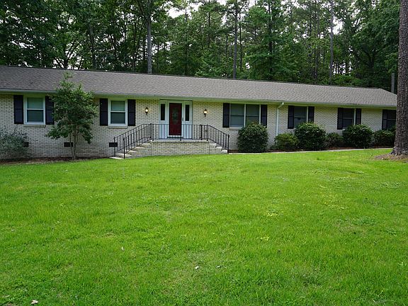 2nd image of 110 Heather Ln