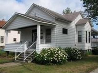 900 12th Ave, Menominee, MI 49858