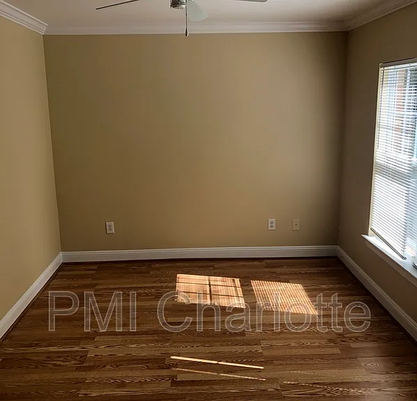 6710 Mallard Park Dr #8 — Photo 15