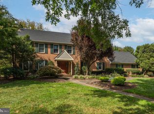 596 Sentinel Rd, Moorestown, NJ 08057