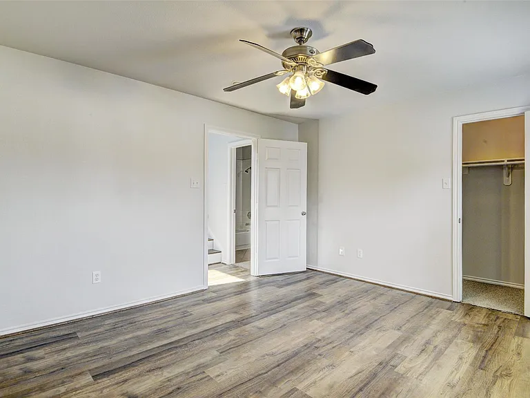 7042 Plum Creek Terrace Ln — Photo 28