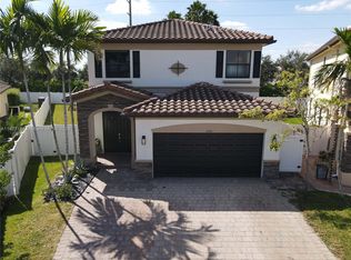 3574 W 86th Ter, Hialeah, FL 33018