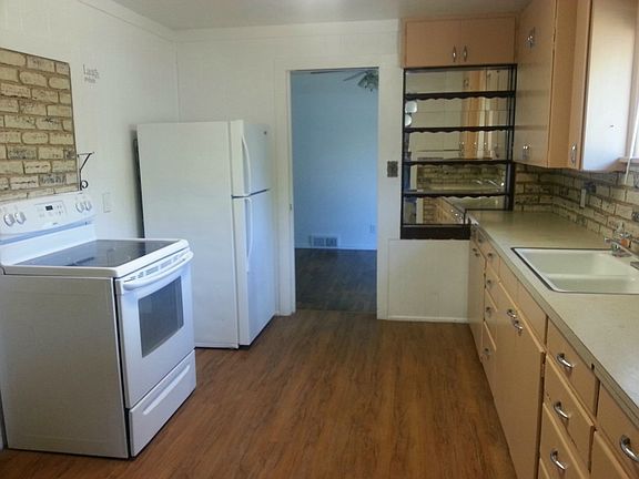 4th image of 506 S 84th St