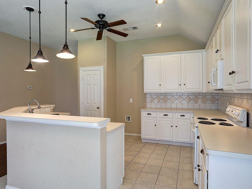 1st image of 6625 Canterbury Dr