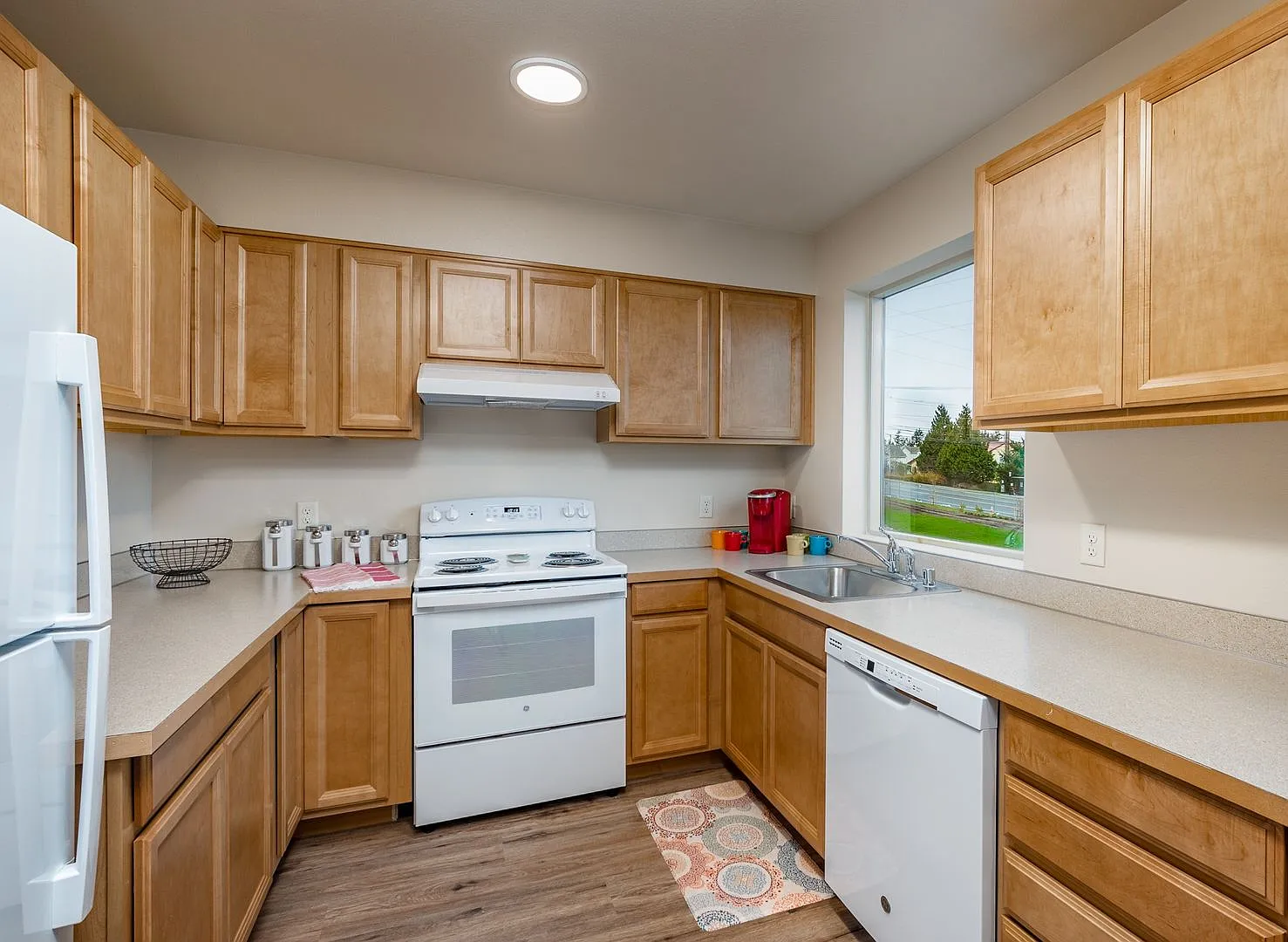 M1249 - Park Terrace Apartments — Photo 4