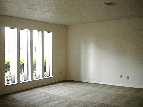 3rd image of 10126 Sagecourt Dr