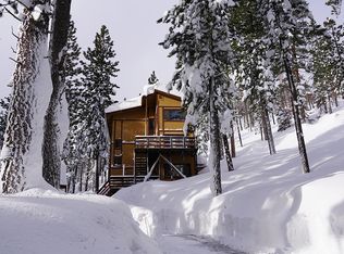 678 Nahane Dr, South Lake Tahoe, CA 96150