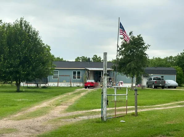 5011 County Road 172, Alvin, TX 77511