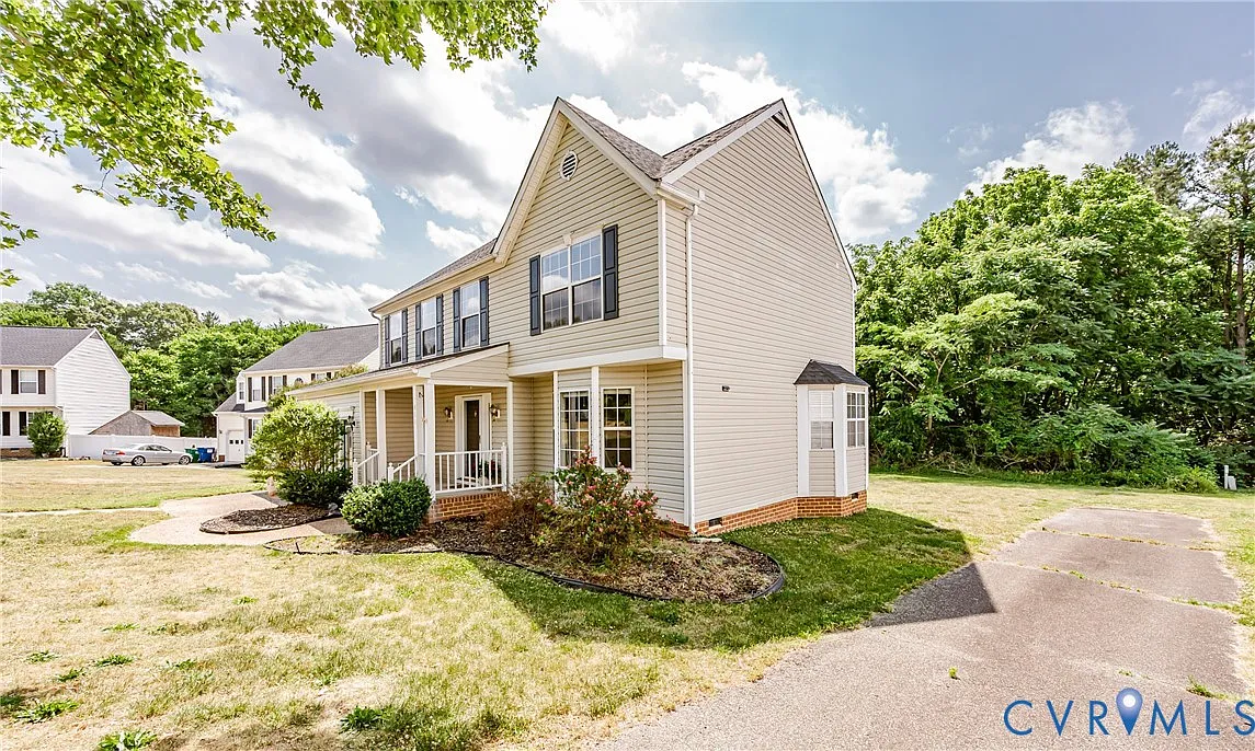 4 bed, 3.0 bath, 2320 sqft, $2,750 — Photo 4