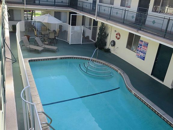 5th image of 4501 N Bellflower Blvd APT 5