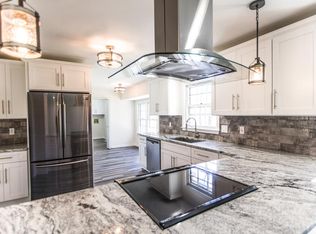 2489 Van Fleet Cir, Atlanta, GA 30360