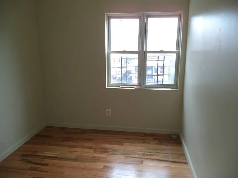 106-23 Inwood St #2 — Photo 8