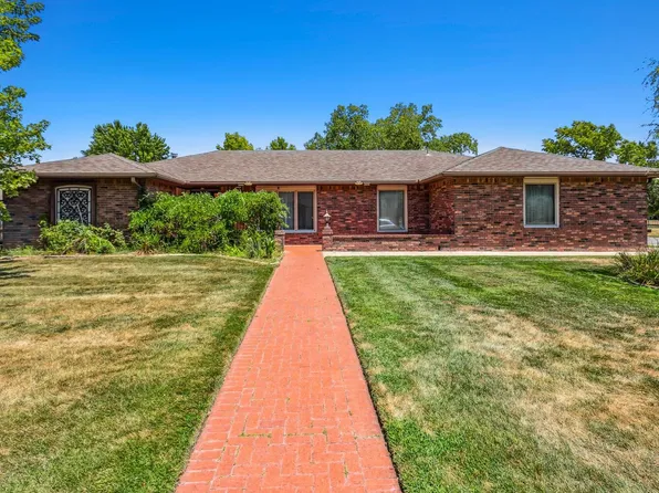 1531 N Caddy Ct, Wichita, KS 67212