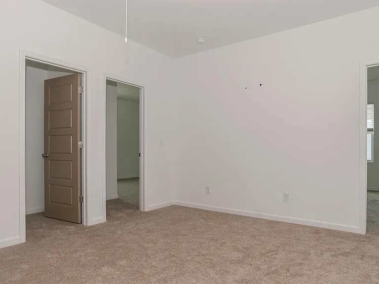 1628 Haltwhistle St — Photo 35