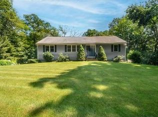 41 Old Southbridge Rd, Dudley, MA 01571