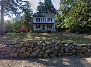 372 Lake Minsi Dr, Bangor, PA 18013