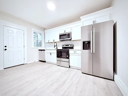 39 Southfield Ave #A Photo 1