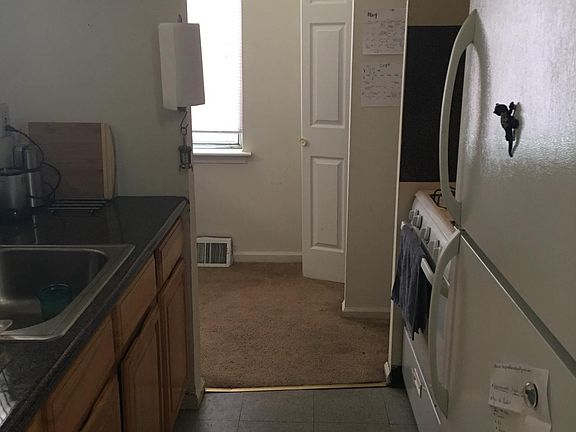 4th image of 518 Christian St APT 3