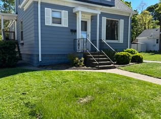 416 La Salle Ave APT 1, Saint Joseph, MI 49085
