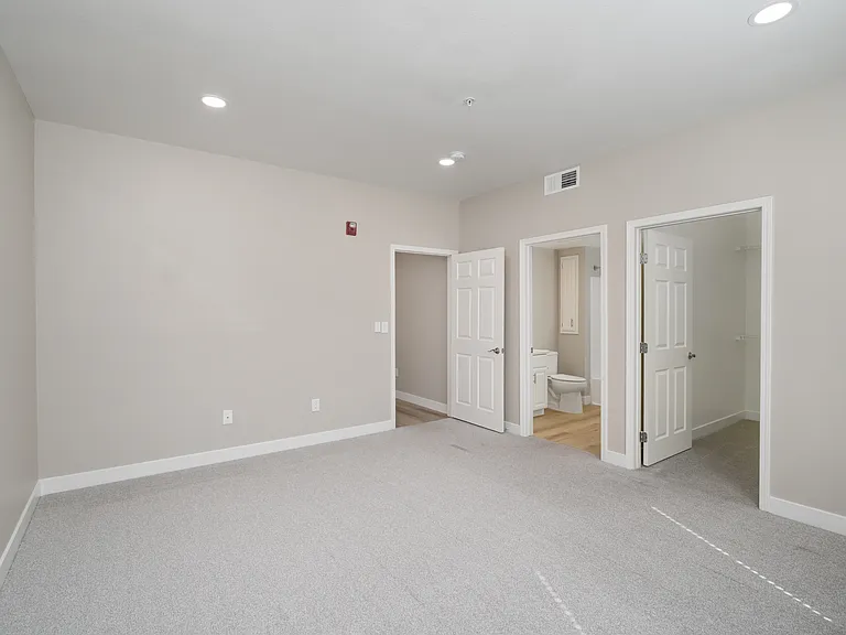 Almanor - 2BR, 2BA 1,146SF