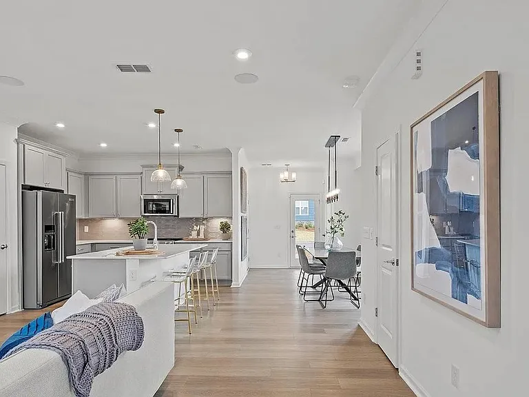 10320 Guardian Dr — Photo 1