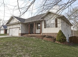 410 E Valley View Rd, Republic, MO 65738
