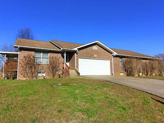 2nd image of 1011 Aaron Dr